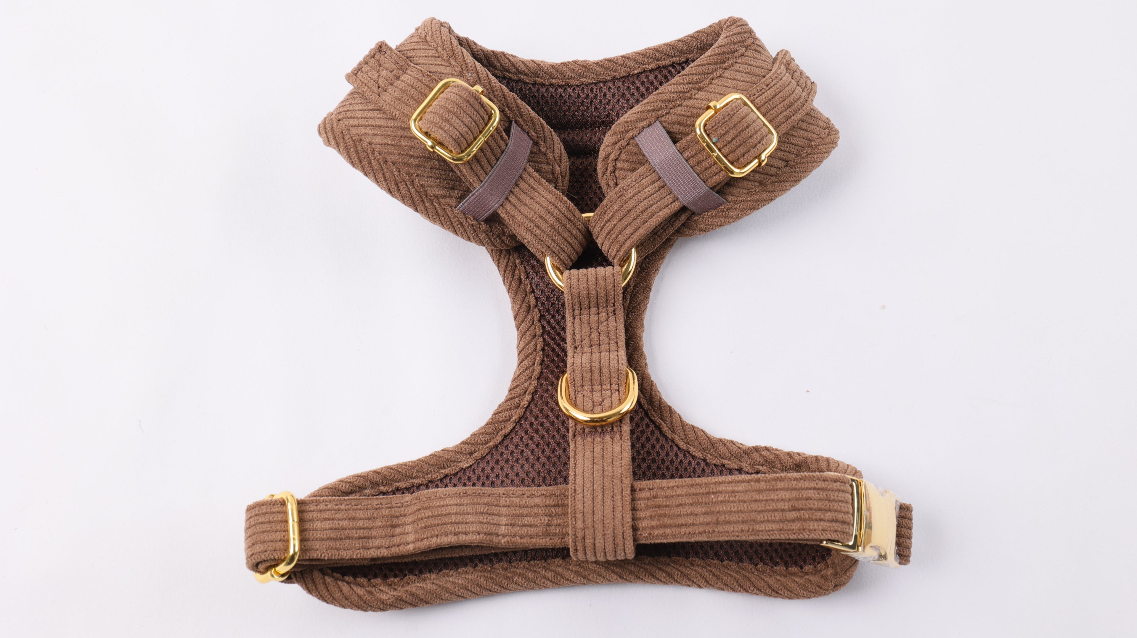 Harnais pour chien en velours côtelé châtaigne fait main – Élégant avec finitions métalliques